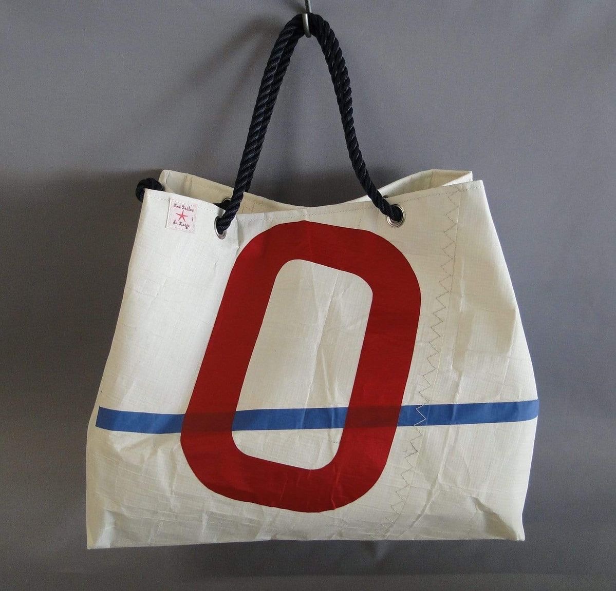 bag with red 0